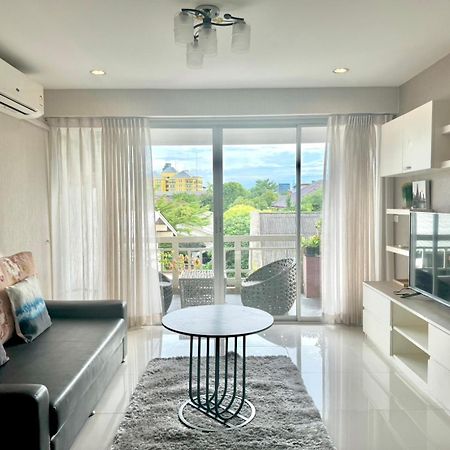 Baan Sabai Rama IV Apartment بانكوك المظهر الخارجي الصورة