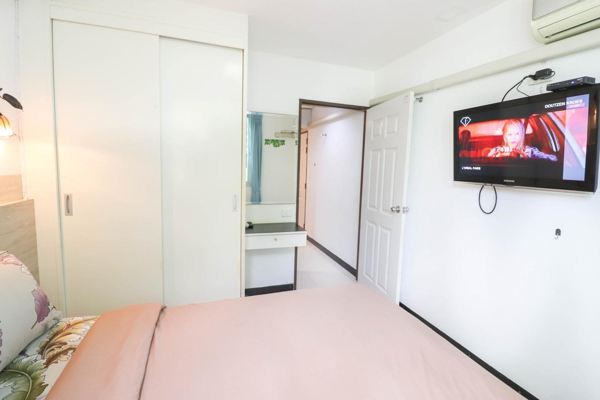 Baan Sabai Rama IV Apartment بانكوك المظهر الخارجي الصورة