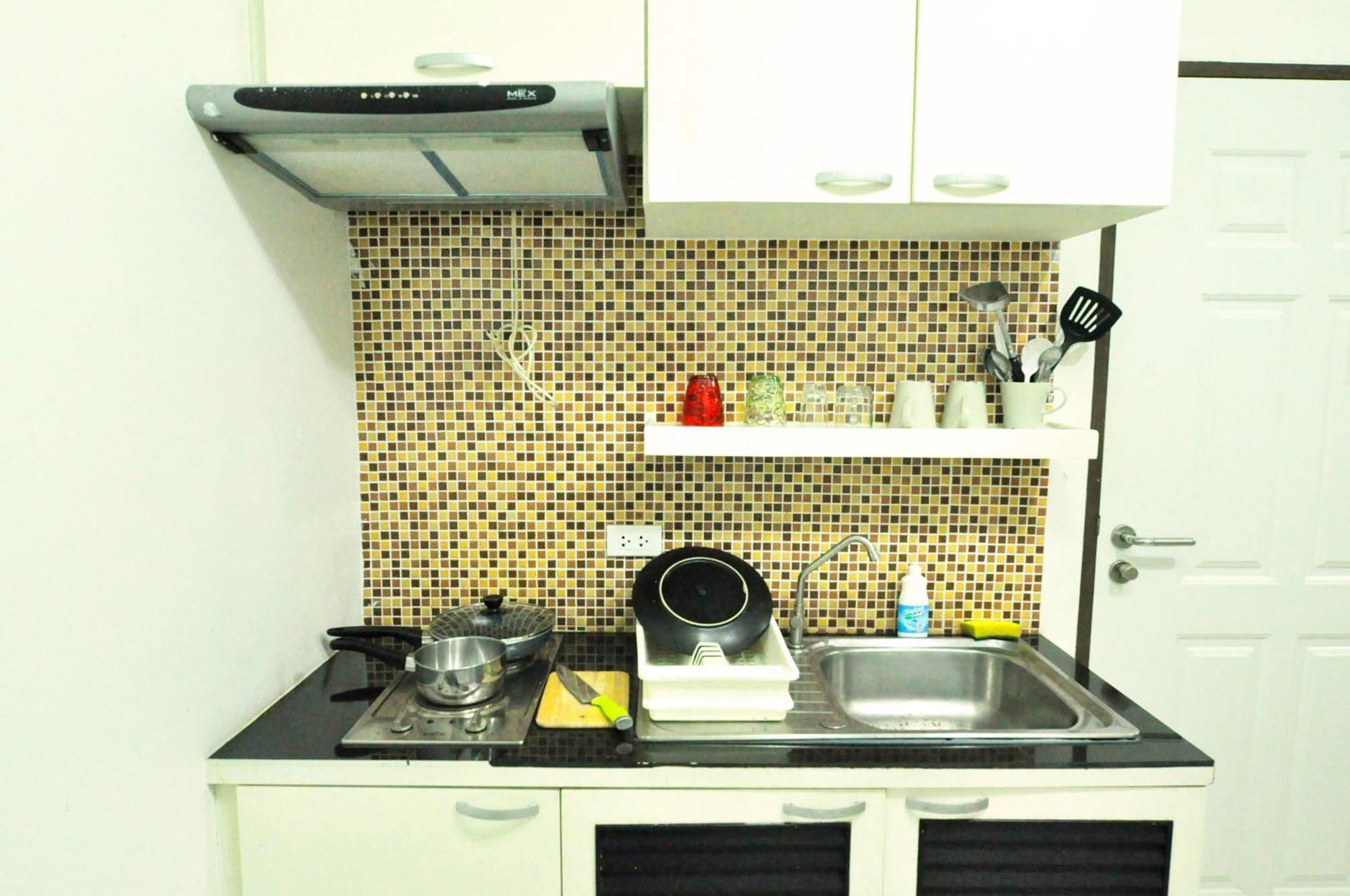 Baan Sabai Rama IV Apartment بانكوك المظهر الخارجي الصورة